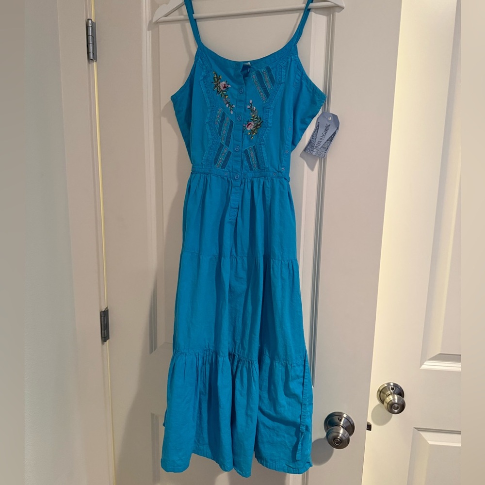 Vintage 1970’s Blue Embroidered Dress Size Large